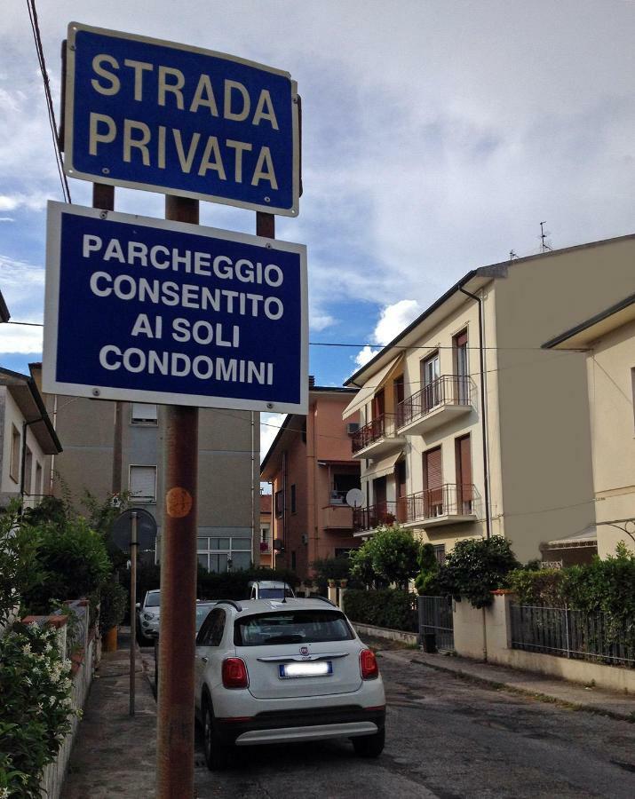 Apt Luminoso, Spazioso Con Aria Condiz E Bici Viareggio Buitenkant foto